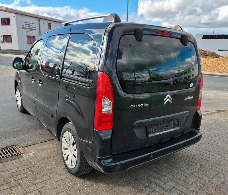 Second-hand Citroën Berlingo 120 CP (88 kW) 2010 Negru Monovolum