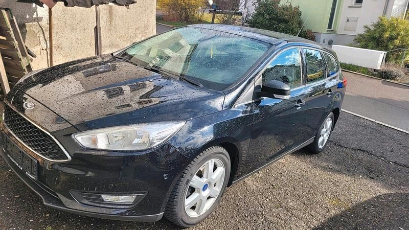 Gebraucht Ford Focus 125 PS (91 kW) 2016 Schwarz Kombi