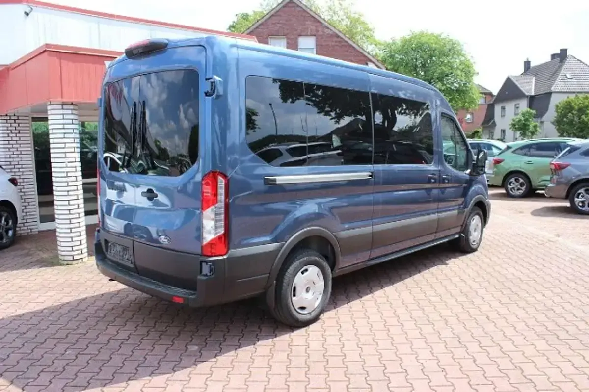 Neu Ford Transit Trend 150 PS (110 kW) 2026 Chromablau Van / Kleinbus