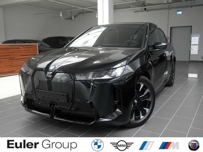 Saphirschwarz metallic Gebraucht 2025 BMW iX SUV | 91.099 € - Bild 1/3