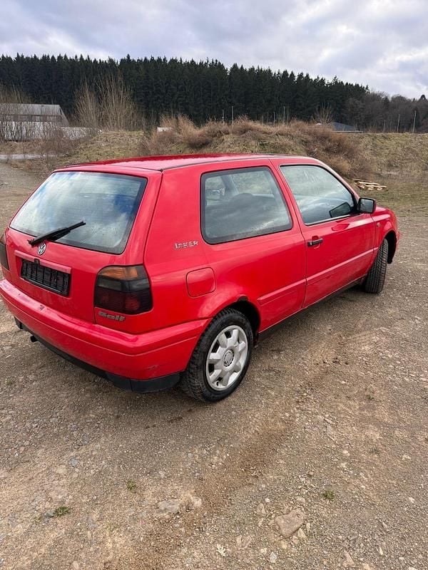 Gebraucht VW Golf III 60 PS (44 kW) 1997 Rot Kleinwagen