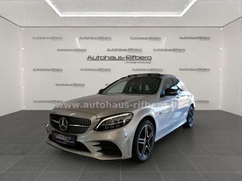 Gebraucht Mercedes C300e AMG line 306 PS (225 kW) 2019 Iridiumsilber  metallicl Kombi