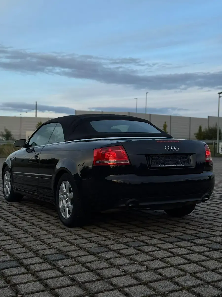 Gebraucht Audi A4 Cabriolet 140 PS (102 kW) 2008 Schwarz Cabrio