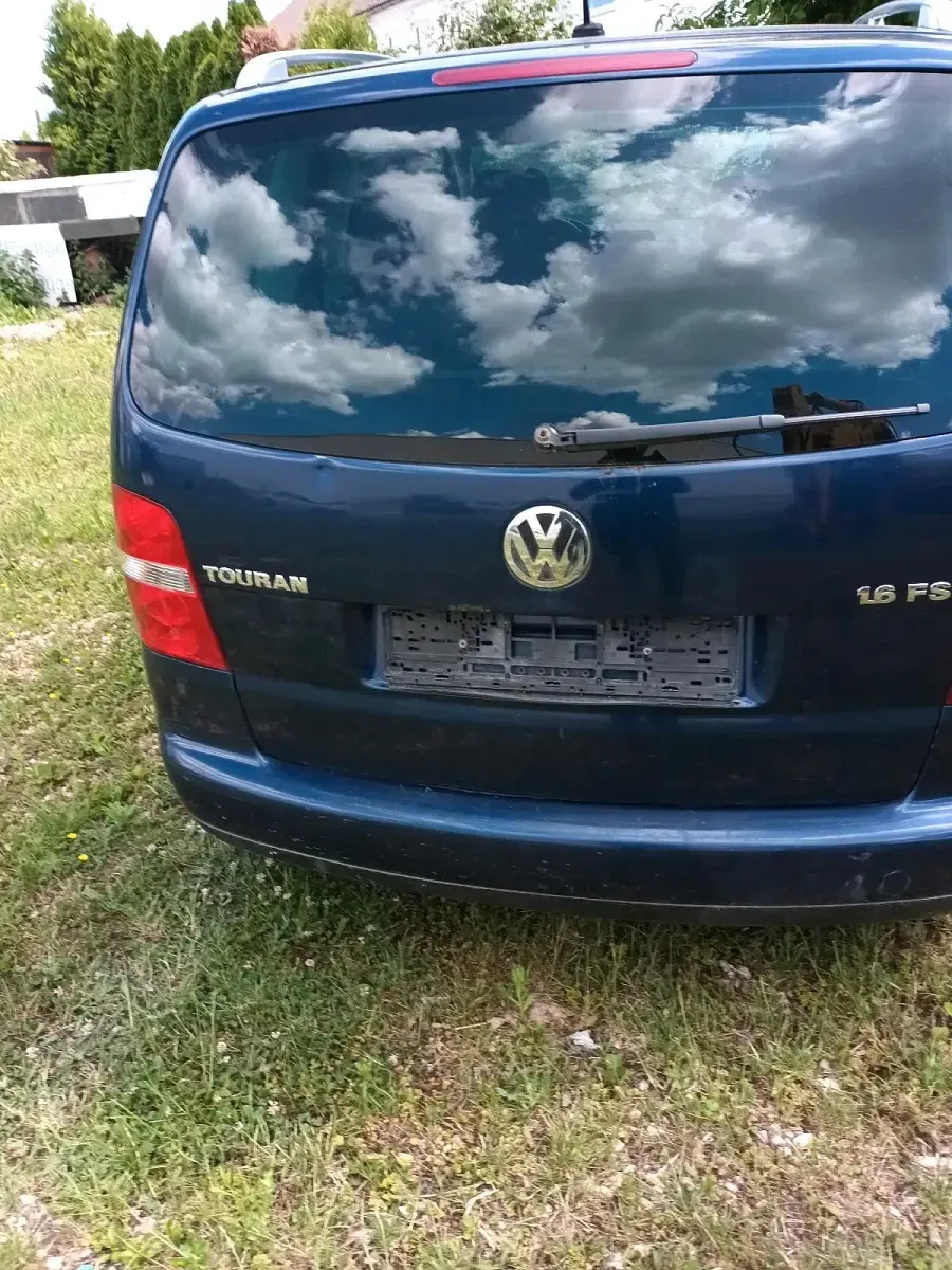 Gebraucht VW Touran 116 PS (85 kW) 2026 Blau Van / Kleinbus