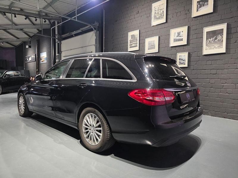 Gebraucht Mercedes C200 136 PS (100 kW) 2015 Schwarz Kombi