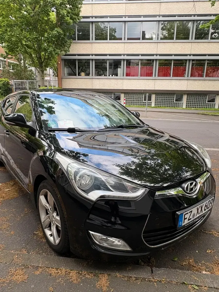 Gebraucht Hyundai Veloster 140 PS (102 kW) 2012 Schwarz Kleinwagen