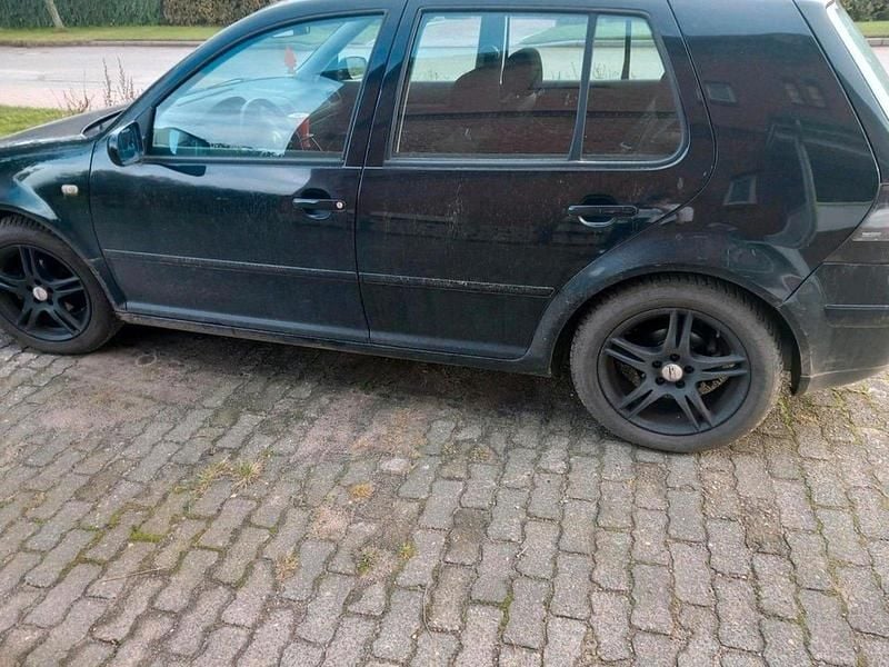 Schwarz Gebraucht 1999 VW Golf IV Limousine | 700 € (Superpreis) - Bild 1/4