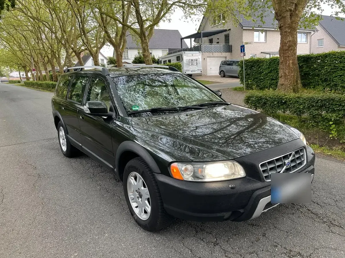 Gebraucht Volvo XC70 Summum 185 PS (136 kW) 2007 Grün Kombi