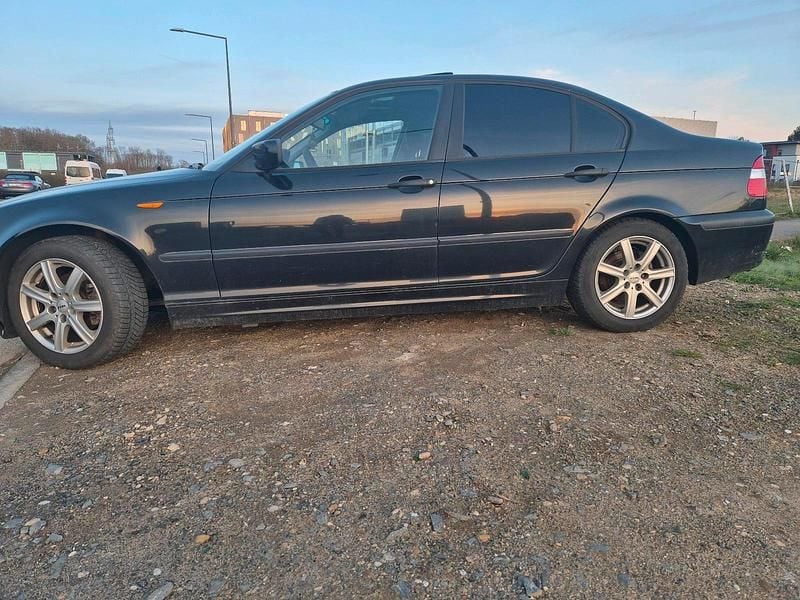 Gebraucht BMW 316 116 PS (85 kW) 2002 Schwarz Limousine