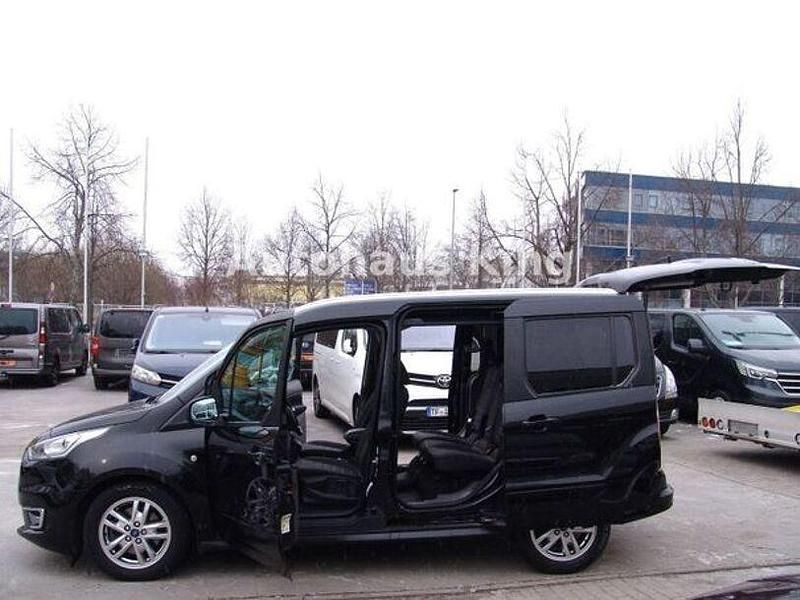 Gebraucht Ford Tourneo Connect Titanium 120 PS (88 kW) 2018 Shadow black Van / Kleinbus