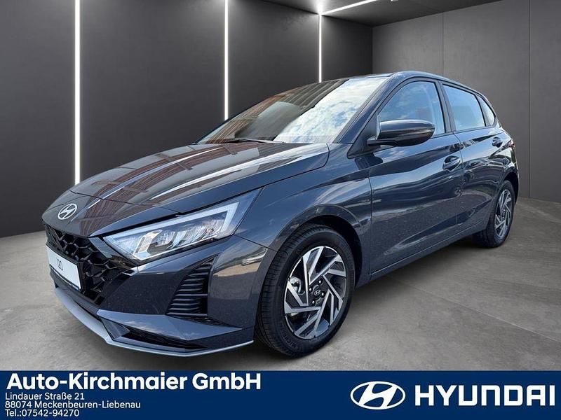 Grau Neu 2025 Hyundai i20 Trend Limousine | 22.860 € (Fairer Preis) - Bild 1/4