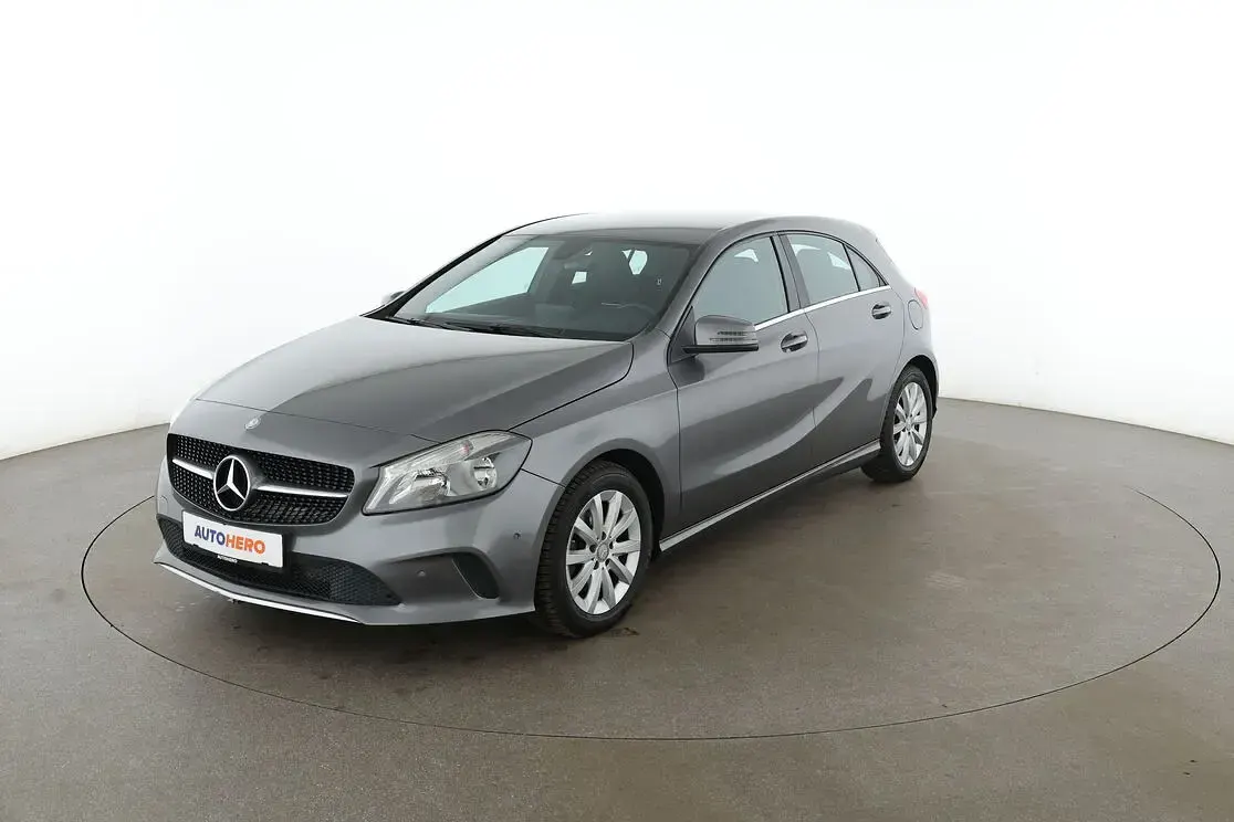 Gebraucht Mercedes A180 Style 122 PS (89 kW) 2016 Kleinwagen