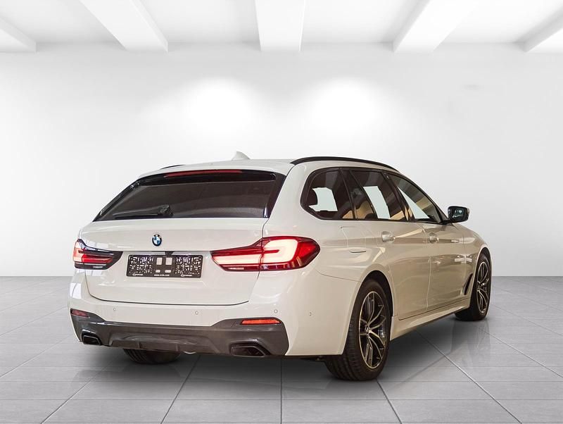 Gebraucht BMW 530 Performance 286 PS (210 kW) 2024 Weiß Limousine
