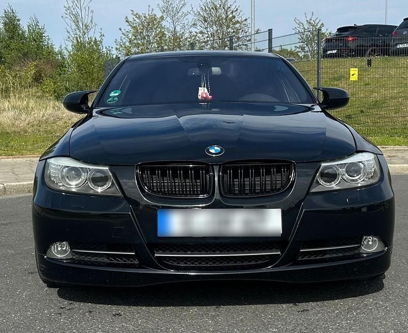 Usata BMW 325 218 CV (160 kW) 2009 Nero Berlina