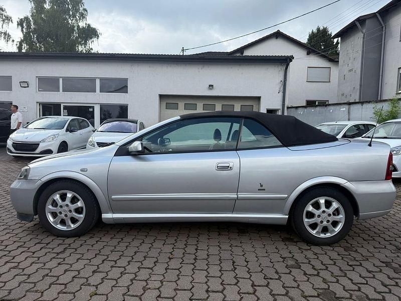 Gebraucht Opel Astra 147 PS (108 kW) 2002 Silber Cabrio