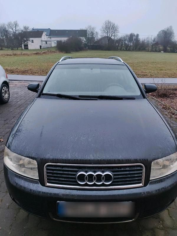 Gebraucht Audi A4 130 PS (95 kW) 2003 Schwarz Kombi