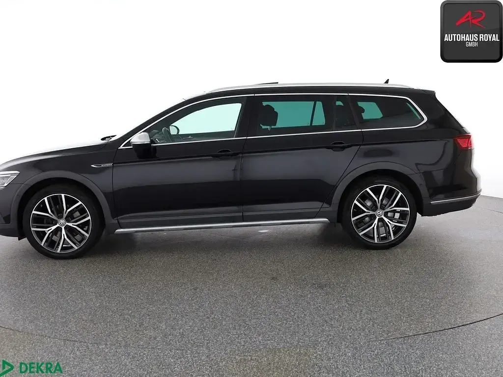 Używany VW Passat Alltrack 200 KM (147 kW) 2021 Czarny Kombi