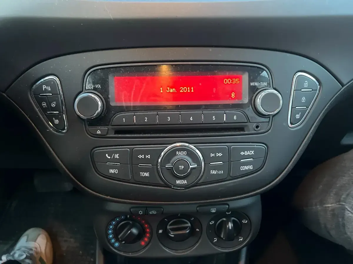 Gebraucht Opel Corsa 90 PS (66 kW) 2015 Blau Kleinwagen