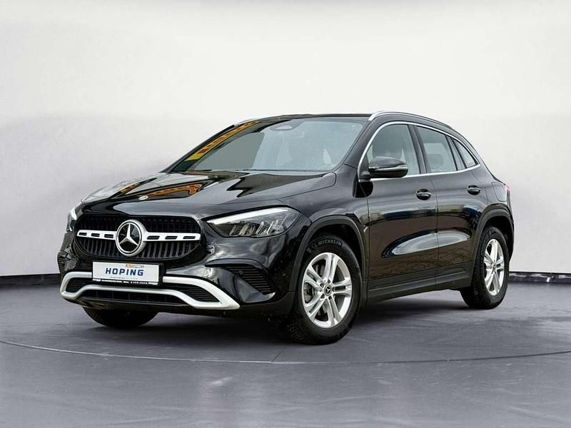 Gebraucht Mercedes GLA200 163 PS (119 kW) 2024 Nachtschwarz  unilack SUV