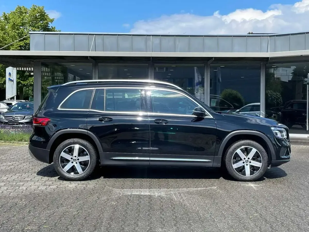 Gebraucht Mercedes GLB200 150 PS (110 kW) 2022 Nachtschwarz SUV