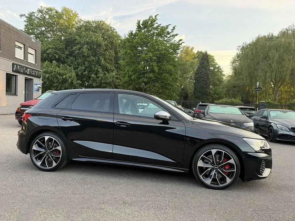 Gebraucht Audi S3 Sport 310 PS (228 kW) 2023 Mythosschwarz (metallic) Limousine