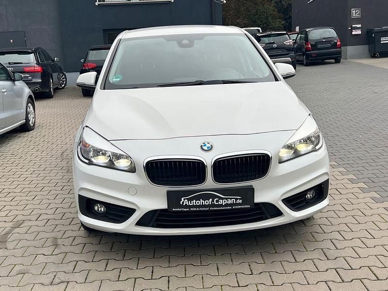 Gebraucht BMW 218 Basis 136 PS (100 kW) 2015 Weiß SUV