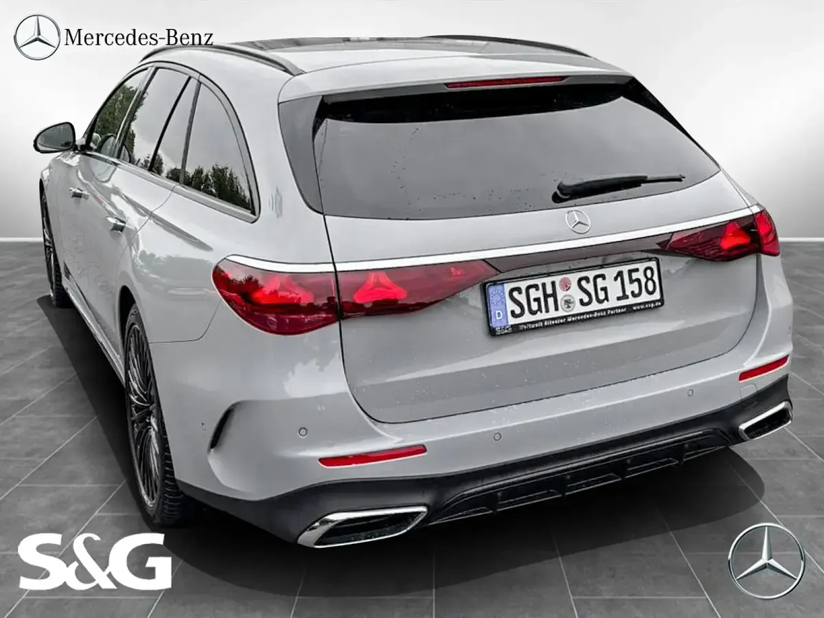 Gebraucht Mercedes E450 AMG 367 PS (269 kW) 2026 Manufaktur alpingrau uni Kombi