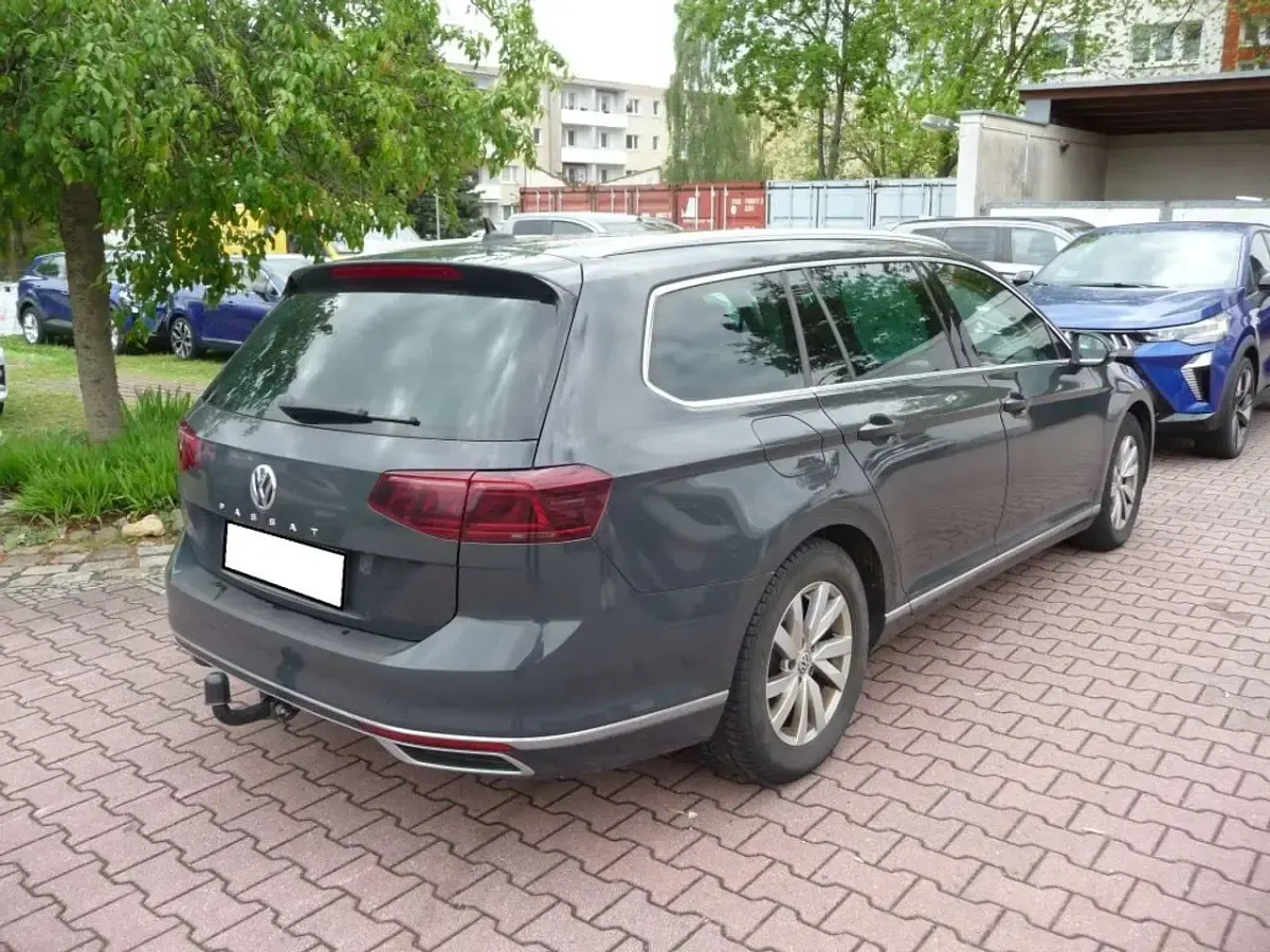 Używany VW Passat Elegance 150 KM (110 kW) 2020 Szary Kombi