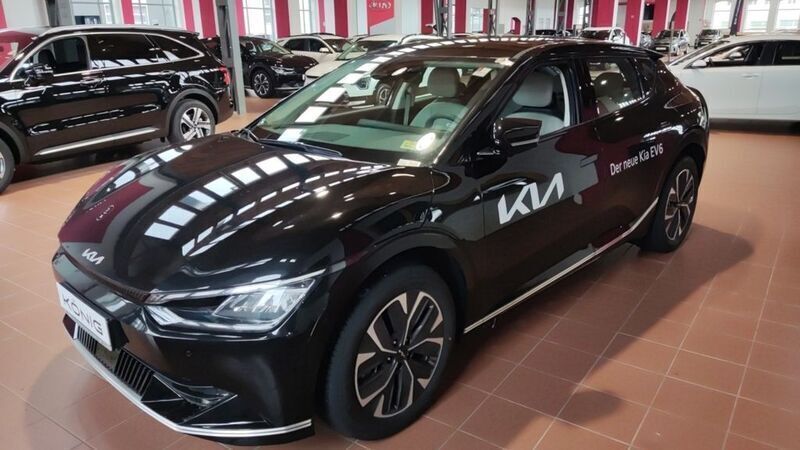 Schwarz Gebraucht 2024 Kia EV6 4 SUV | 48.990 € (Etwas zu teuer) - Bild 1/4
