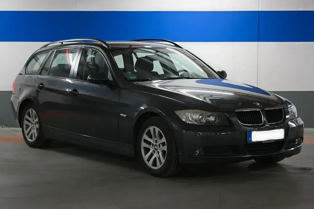 Gebraucht BMW 320 Advantage 170 PS (125 kW) 2007 Grau Kombi