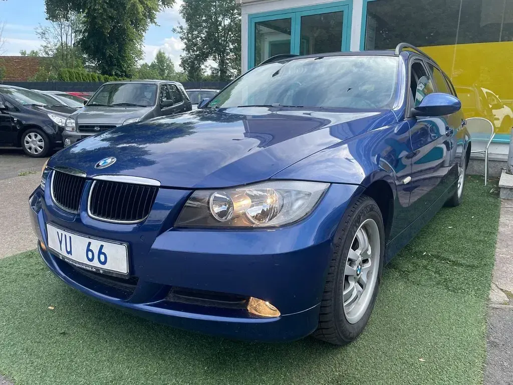 Gebraucht BMW 318 129 PS (94 kW) 2007 Blau Kombi