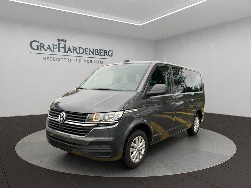 Grau Gebraucht 2020 VW Multivan Trendline Van | 31.910 € (Superpreis) - Bild 1/4