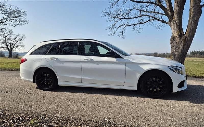 Gebraucht Mercedes C220 AMG line 170 PS (125 kW) 2016 Weiß Limousine