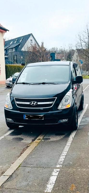Gebraucht Hyundai H-1 170 PS (125 kW) 2010 Schwarz Van / Kleinbus