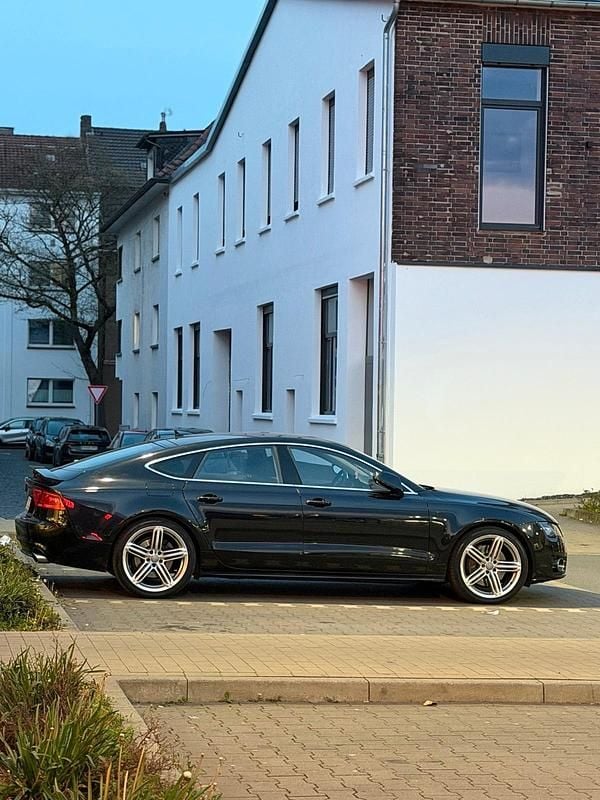 Second-hand Audi A7 313 CP (230 kW) 2013 Negru Hatchback