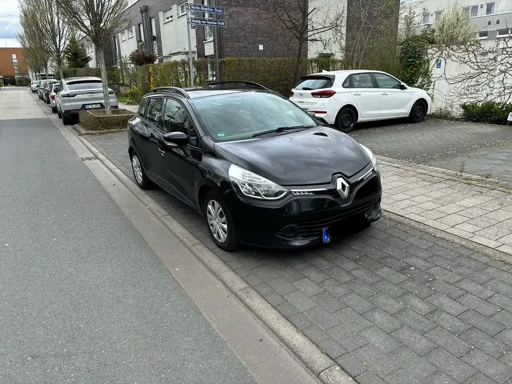 Gebraucht Renault Clio Life 75 PS (55 kW) 2016 Schwarz Limousine