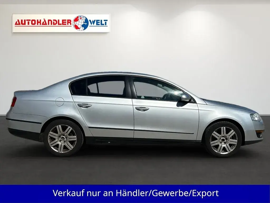 Gebraucht VW Passat 110 PS (80 kW) 2010 Grau Limousine