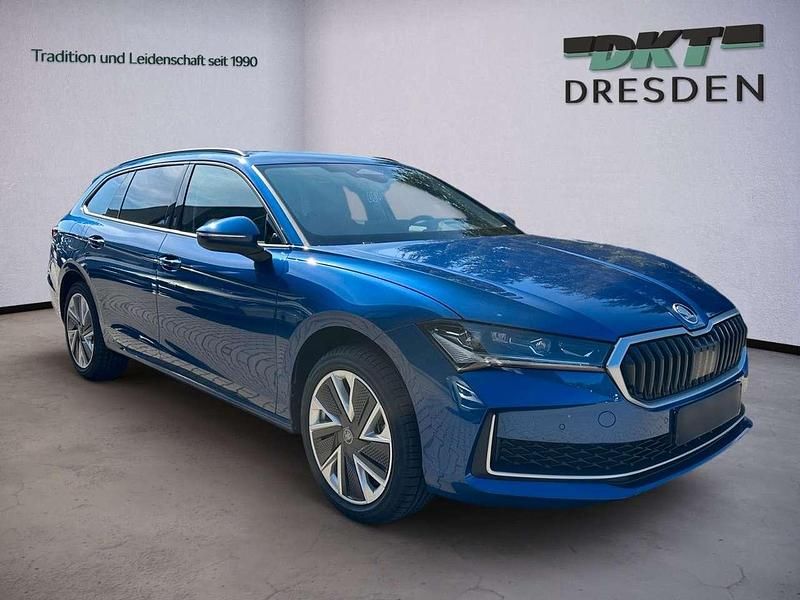 Gebraucht Skoda Superb Selection 150 PS (110 kW) 2025 Blau Kombi