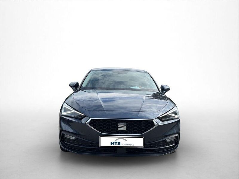 Neu Seat Leon Style 150 PS (110 kW) 2025 Grau Limousine