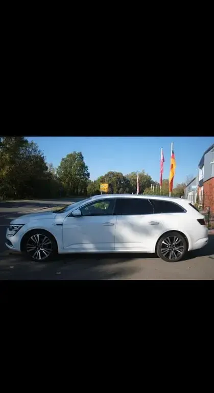 Gebraucht Renault Talisman Initiale Paris 160 PS (117 kW) 2017 Weiß Kombi