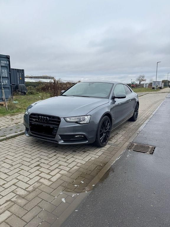 Grau Gebraucht 2013 Audi A5 Sport Coupé | 19.300 € (Fairer Preis) - Bild 1/4