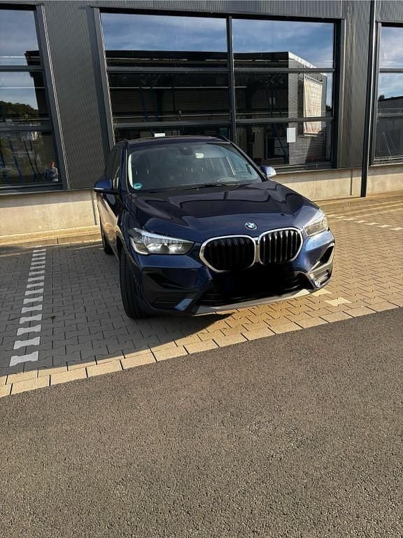 Blau Gebraucht 2019 BMW X1 Advantage SUV | 19.900 € (Guter Preis) - Bild 1/4