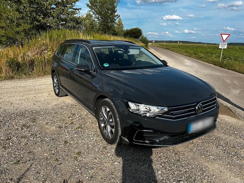 Gebraucht VW Passat GTE 217 PS (159 kW) 2021 Grau Kombi