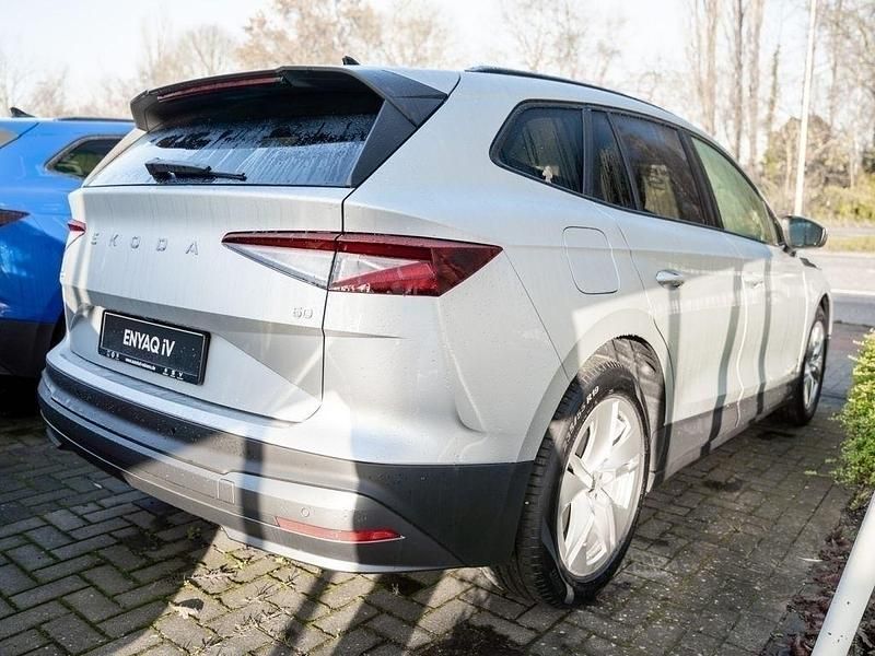 Gebraucht Skoda Enyaq iV Loft 132 kW (180 PS) 2025 Brilliant silber metallic SUV