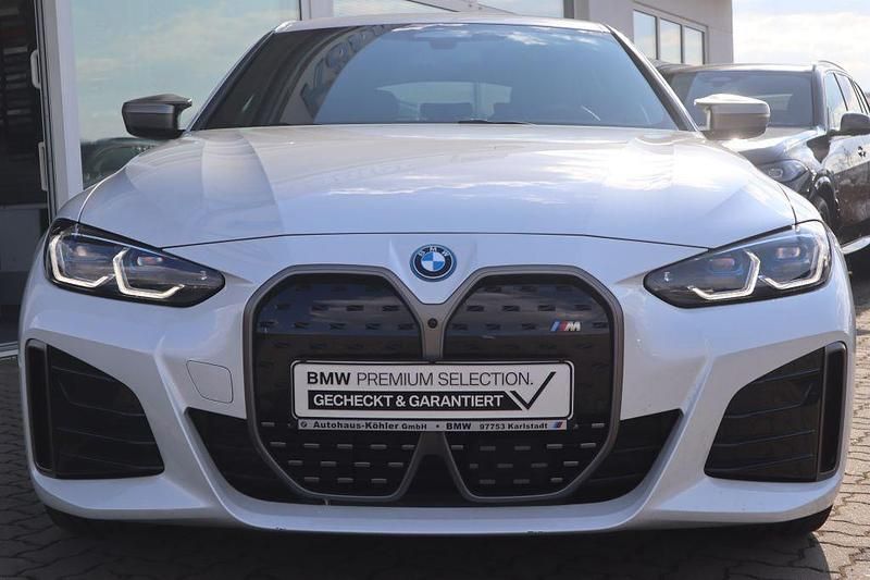 Gebraucht BMW i4 Performance 400 kW (544 PS) 2022 Mineralweiß Limousine