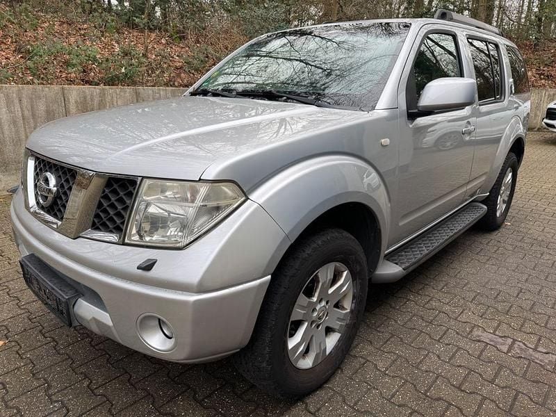 Silber Gebraucht 2006 Nissan Pathfinder Premium Edition SUV | 3.950 € (Superpreis) - Bild 1/4