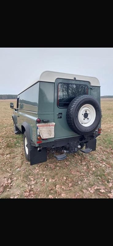 Gebraucht Land Rover Defender 122 PS (89 kW) 2008 Grün Kombi