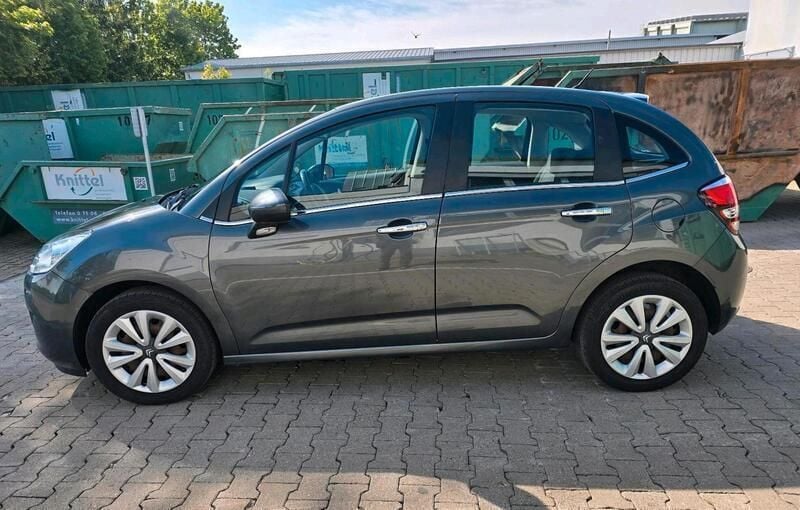 Grau Gebraucht 2015 Citroën C3 SELECTION Kleinwagen | 3.999 € (Fairer Preis) - Bild 1/4