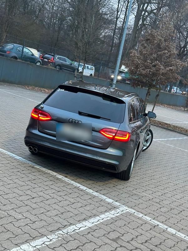 Gebraucht Audi A4 190 PS (139 kW) 2015 Kombi