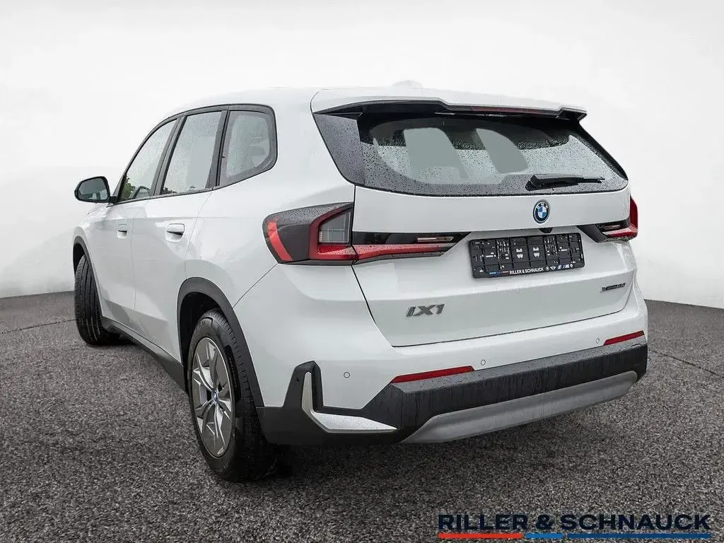 Używany BMW iX1 Performance 230 kW (313 KM) 2023 Biały SUV